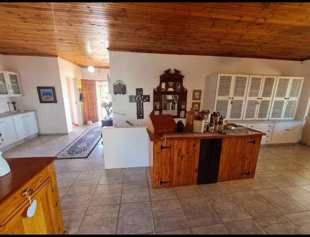 4 BEDROOM HOUSE FOR SALE IN WAVECREST